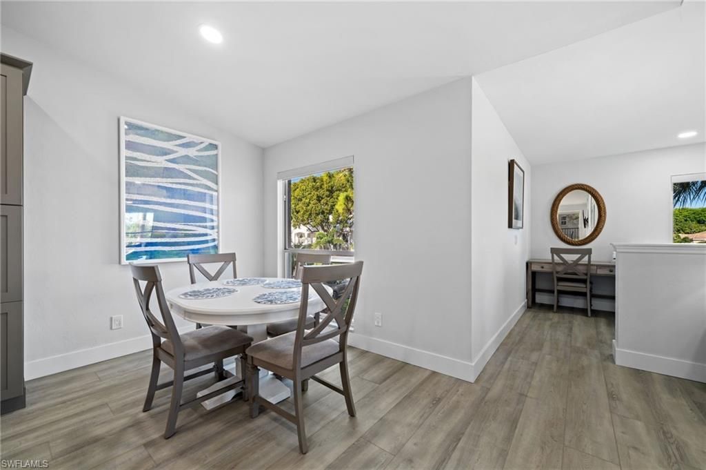 822 Gulf Pavilion Dr, Unit 201, Naples, FL 34108 Photo