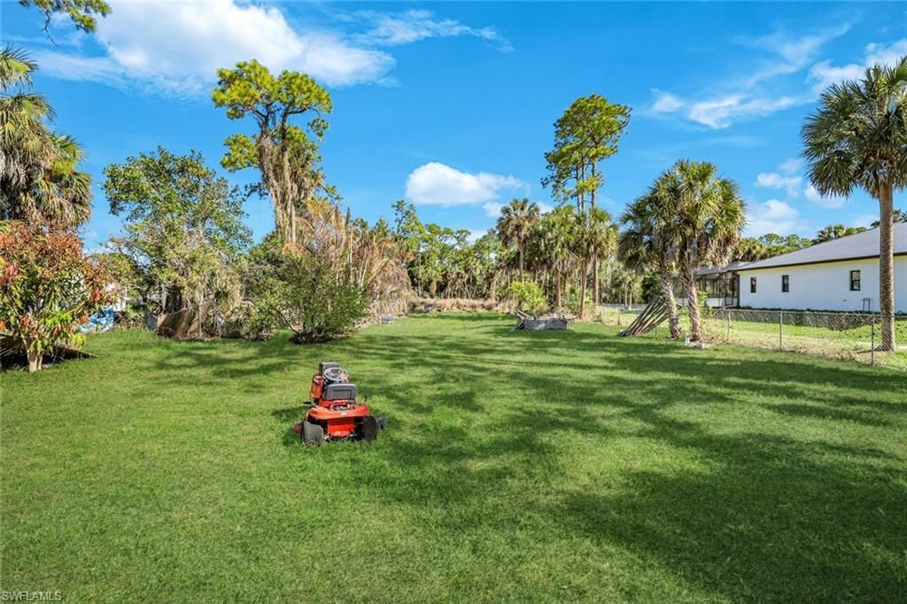 343 Golden Gate Blvd E, Naples, FL 34120 Photo