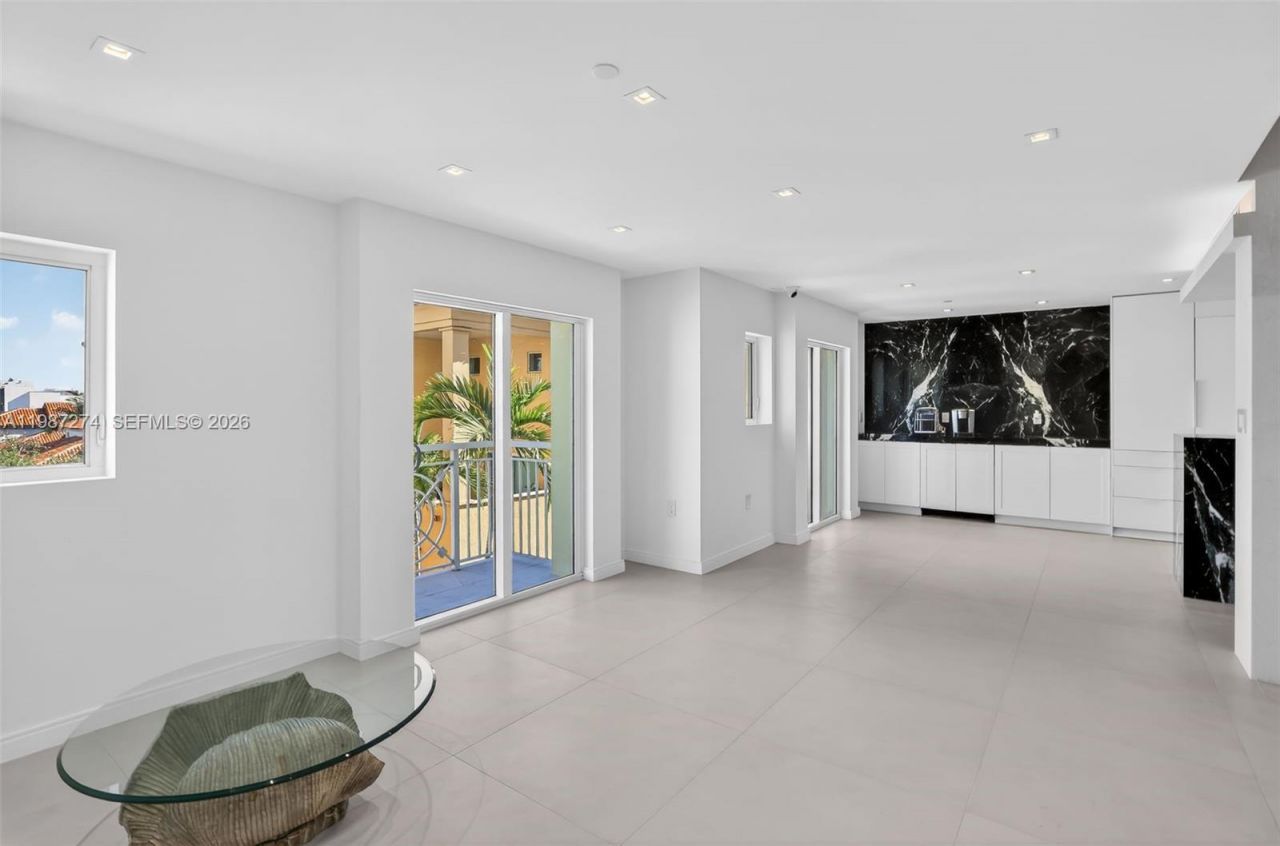 120 Jefferson Ave, Unit 12009, Miami Beach, FL 33139 Photo