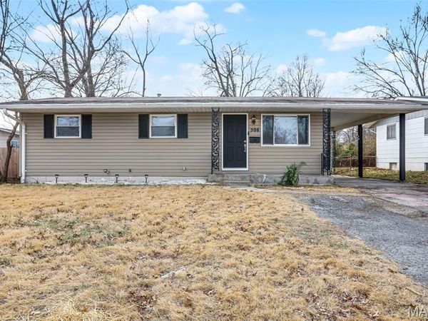 506 Dornoch Drive, St Louis, MO 63137