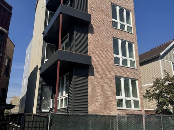 1244 N Kedzie Avenue , Unit 4, Chicago, IL 60651