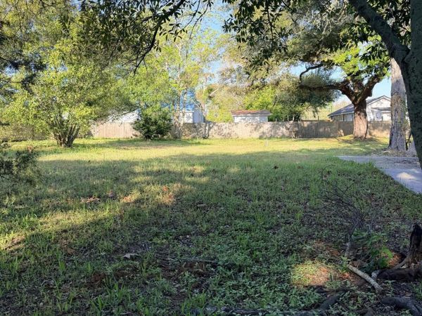 245 Benachi Avenue, Biloxi, MS 39530