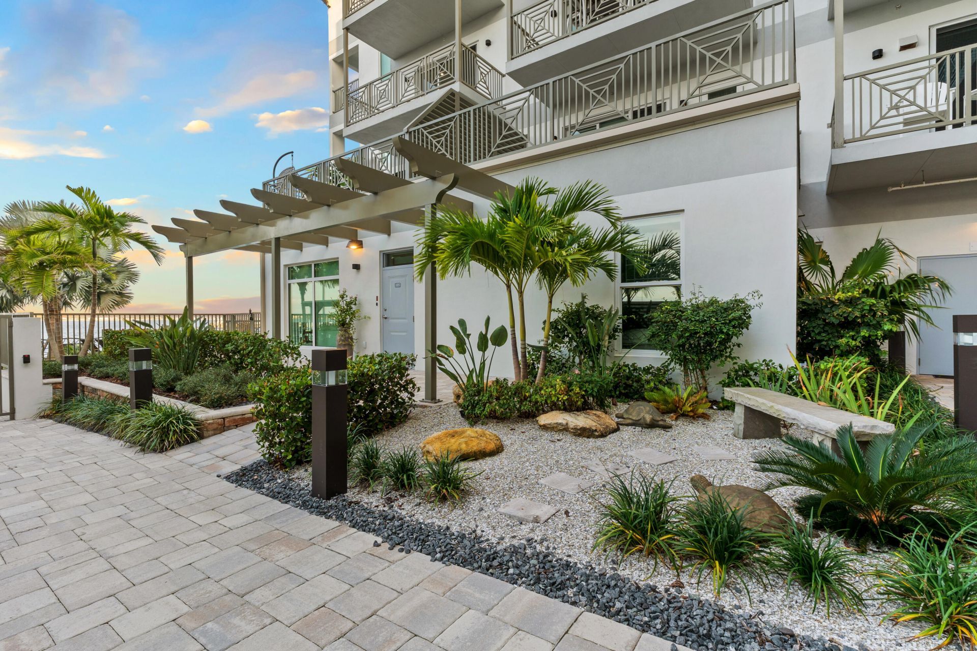 41 SW Seminole Street, Unit 307, Stuart, FL 34994 Photo