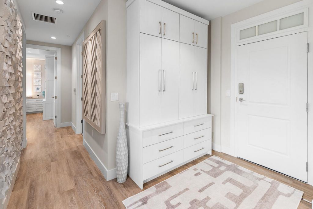 41 SW Seminole Street, Unit 307, Stuart, FL 34994 Photo