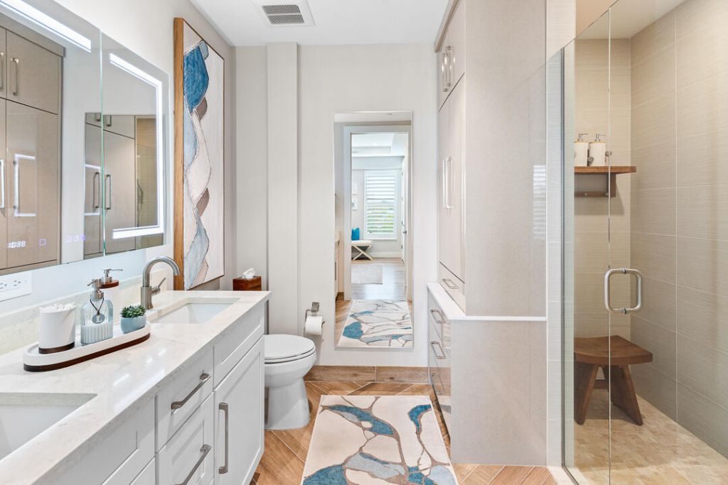 41 SW Seminole Street, Unit 307, Stuart, FL 34994 Photo