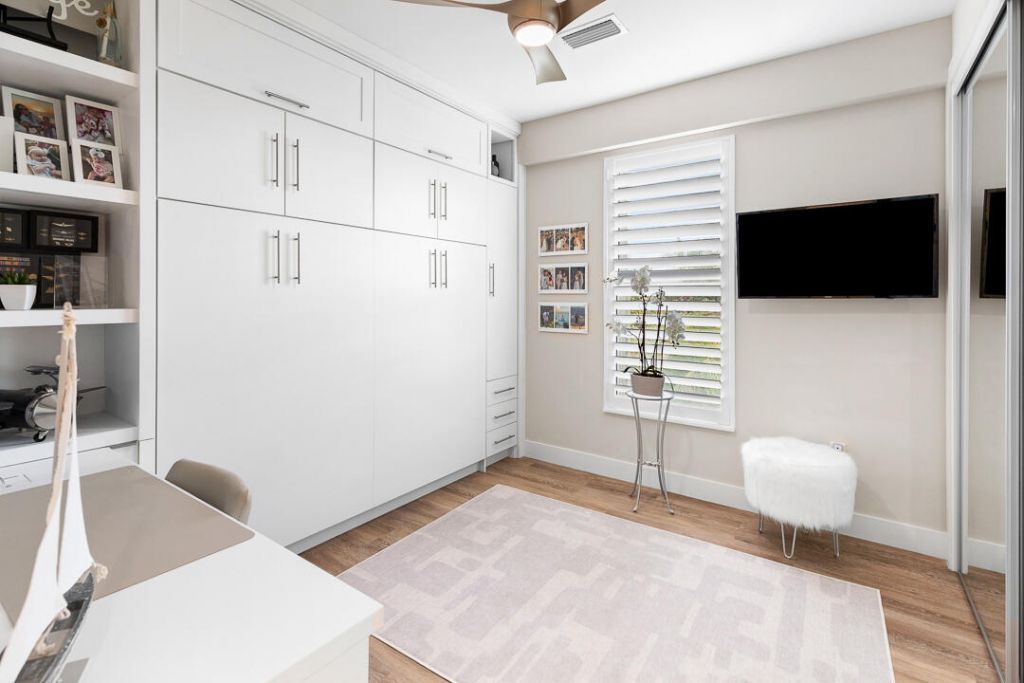 41 SW Seminole Street, Unit 307, Stuart, FL 34994 Photo