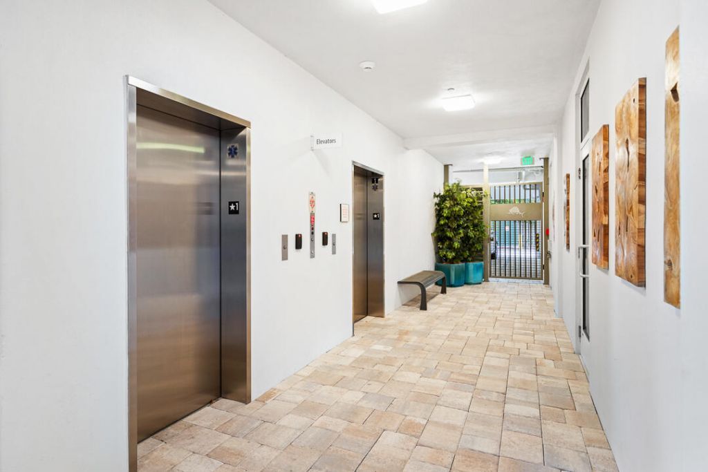 41 SW Seminole Street, Unit 307, Stuart, FL 34994 Photo