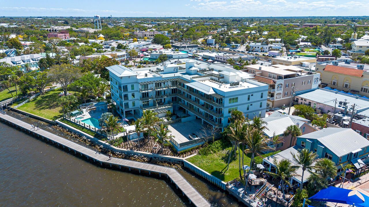 41 SW Seminole Street, Unit 307, Stuart, FL 34994 Photo