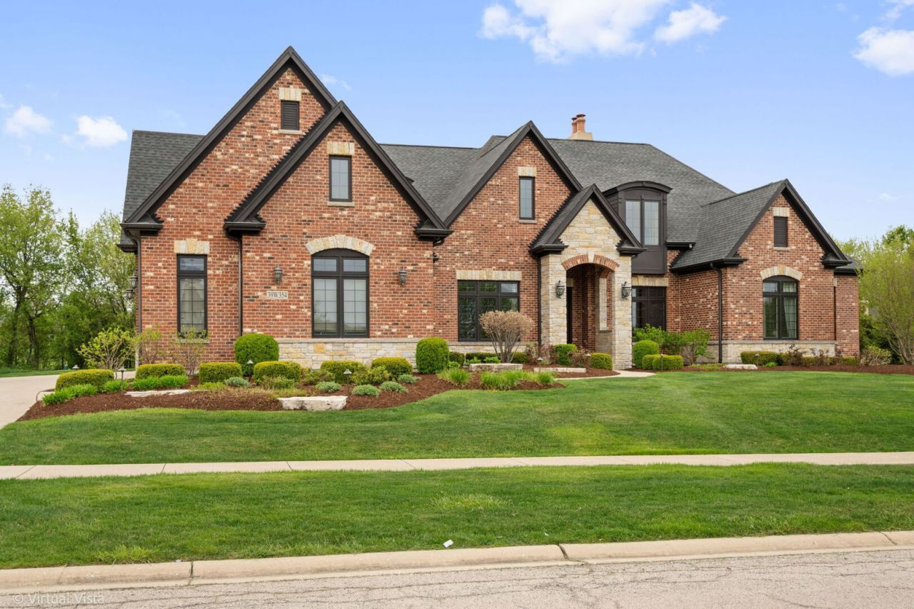 39W354 Long Meadow Lane , St. Charles, IL 60175