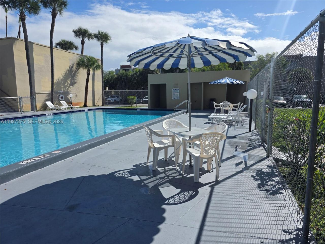 8615 NW 8th St, Unit 319, Miami, FL 33126 Photo