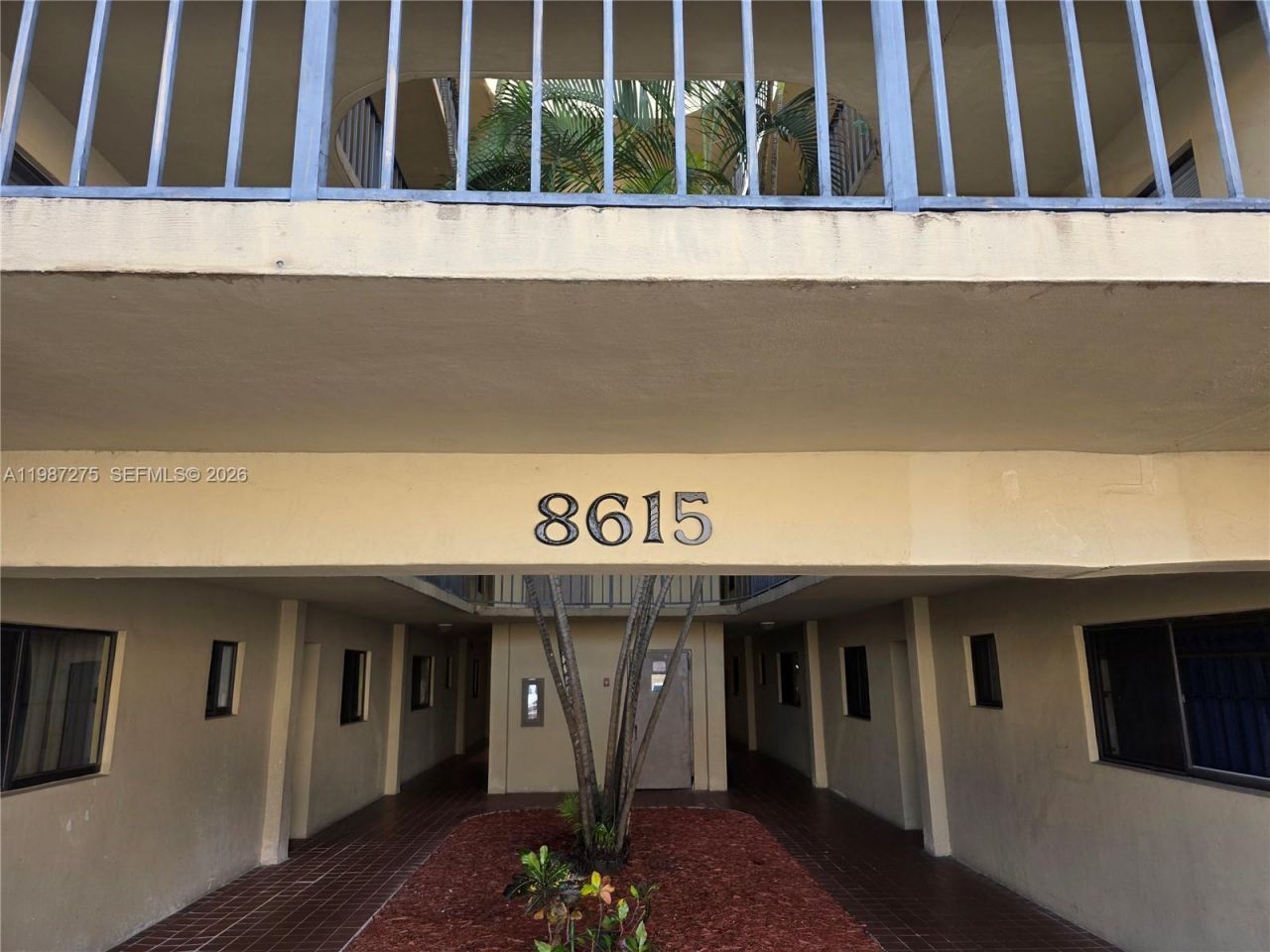 8615 NW 8th St , Unit 319, Miami, FL 33126 Photo