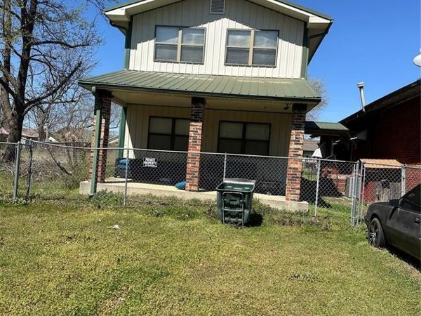 623 E Main Street, Holdenville, OK 74848