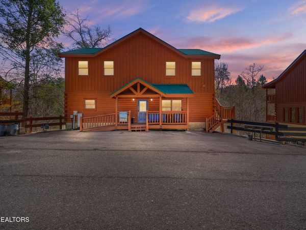 4355 Forest Ridge Way, Pigeon Forge, TN 37863