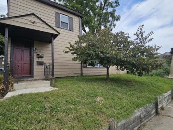 66 E RED BANK AVENUE, WOODBURY, NJ 08096