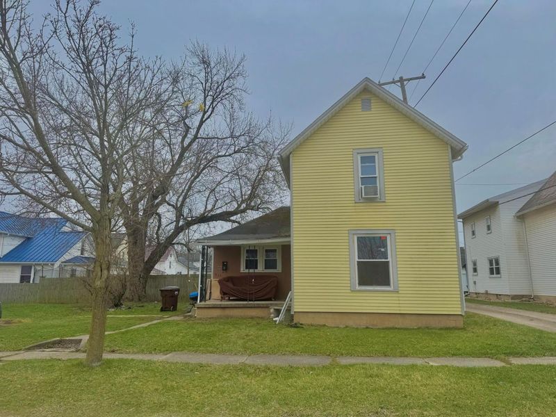 511 W Maple Street , Willard, OH 44890 Photo 2