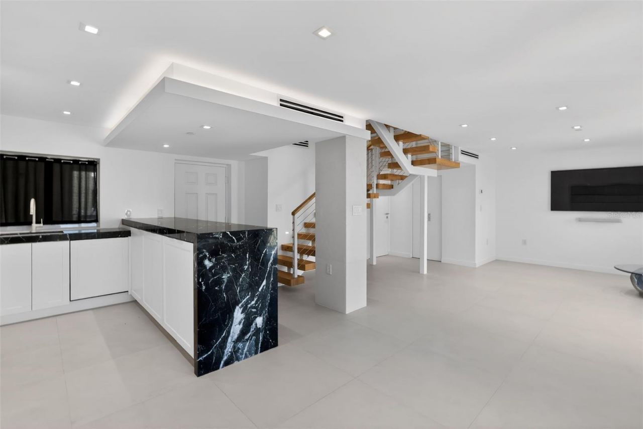 120 Jefferson Avenue, Unit 12009, Miami Beach, FL 33139 Photo