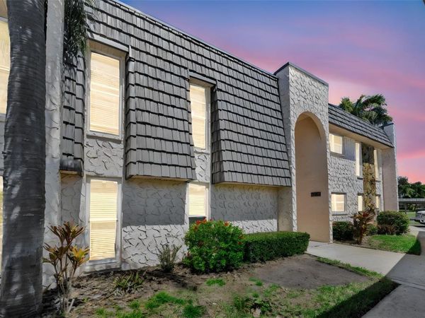 219 ELMWOOD CIRCLE , Unit 219, SEMINOLE, FL 33777