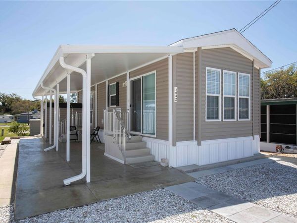 5642 OAK RIDGE AVENUE , NEW PORT RICHEY, FL 34652