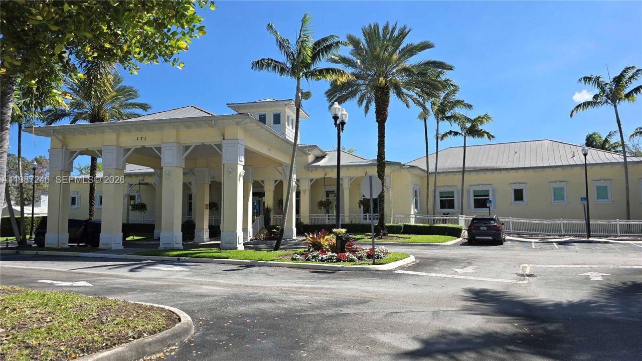 134 NE 23rd Ter, Homestead, FL 33033 Photo