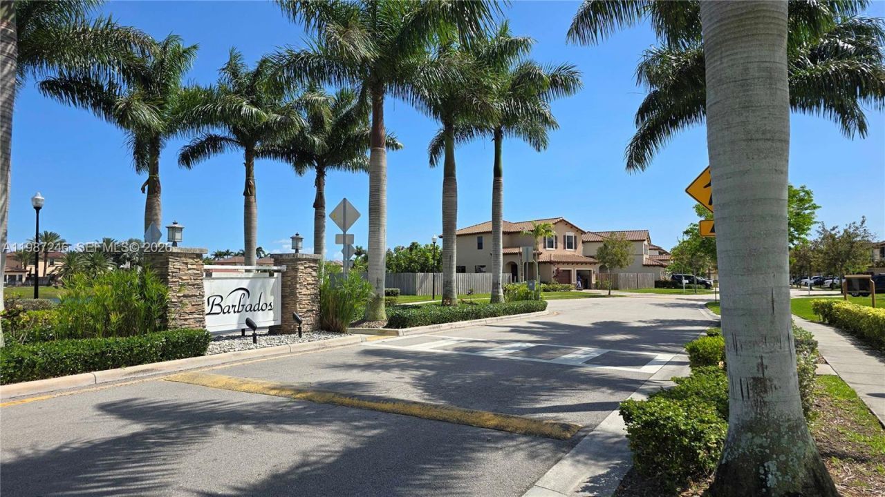 134 NE 23rd Ter, Homestead, FL 33033 Photo