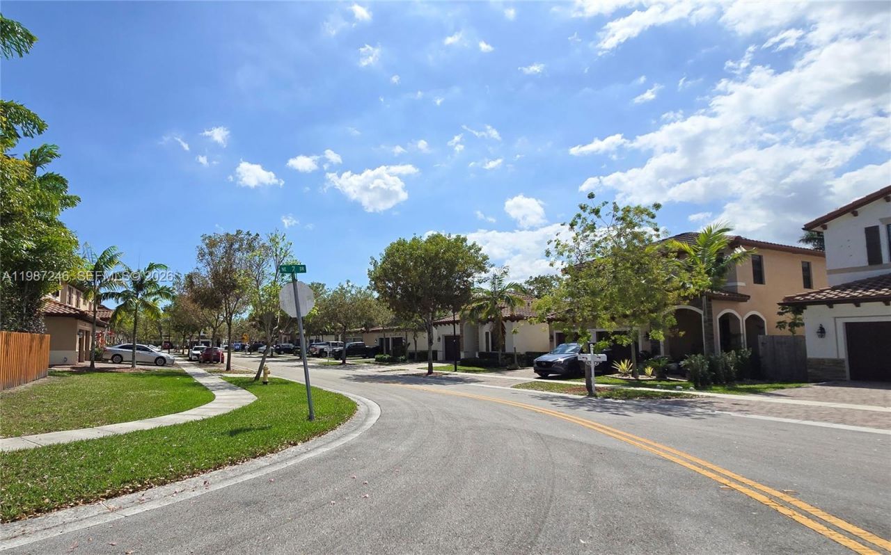 134 NE 23rd Ter, Homestead, FL 33033 Photo