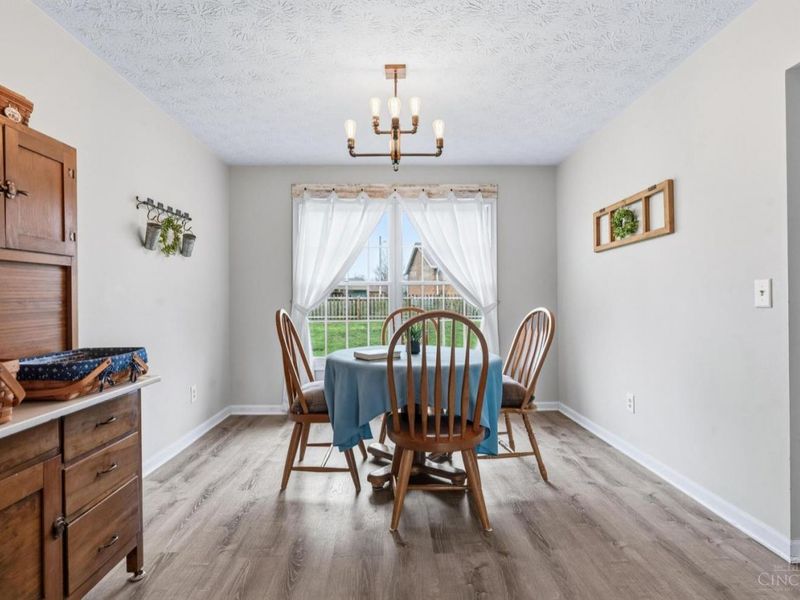 1611 Lakewood Drive, Wilmington, OH 45177 Photo 6