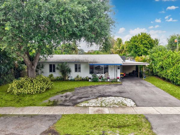 2725 NE 6th Avenue, Wilton Manors, FL 33334