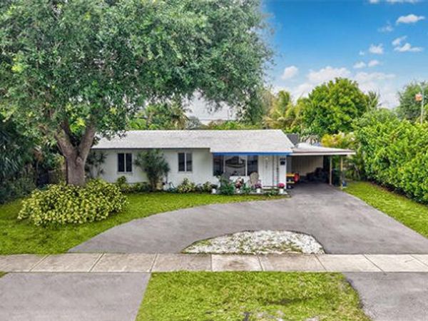 2725 NE 6th Avenue, Wilton Manors, FL 33334
