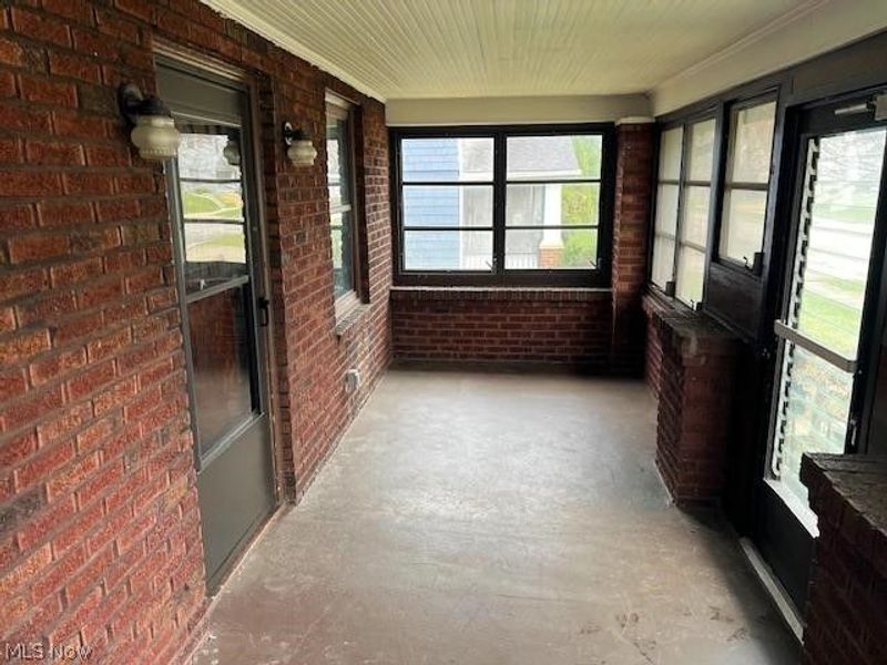 368 E Ido Avenue , Akron, OH 44301 Photo 5