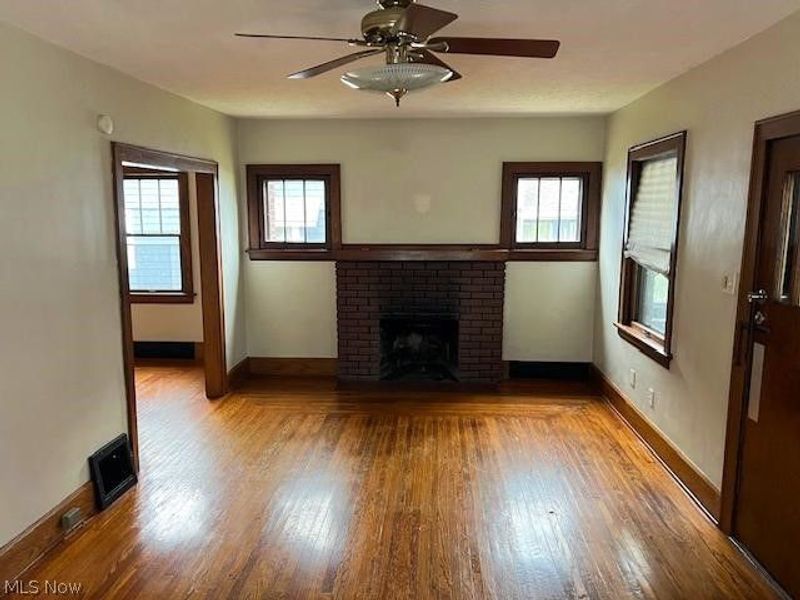 368 E Ido Avenue , Akron, OH 44301 Photo 6