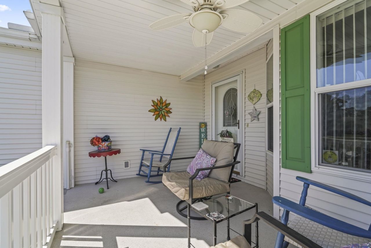 558 Woodholme Dr. Photo 12