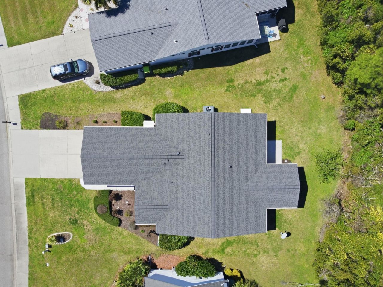 558 Woodholme Dr. Photo 4