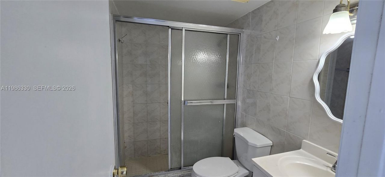 4805 NW 7th St, Unit 204-15, Miami, FL 33126 Photo