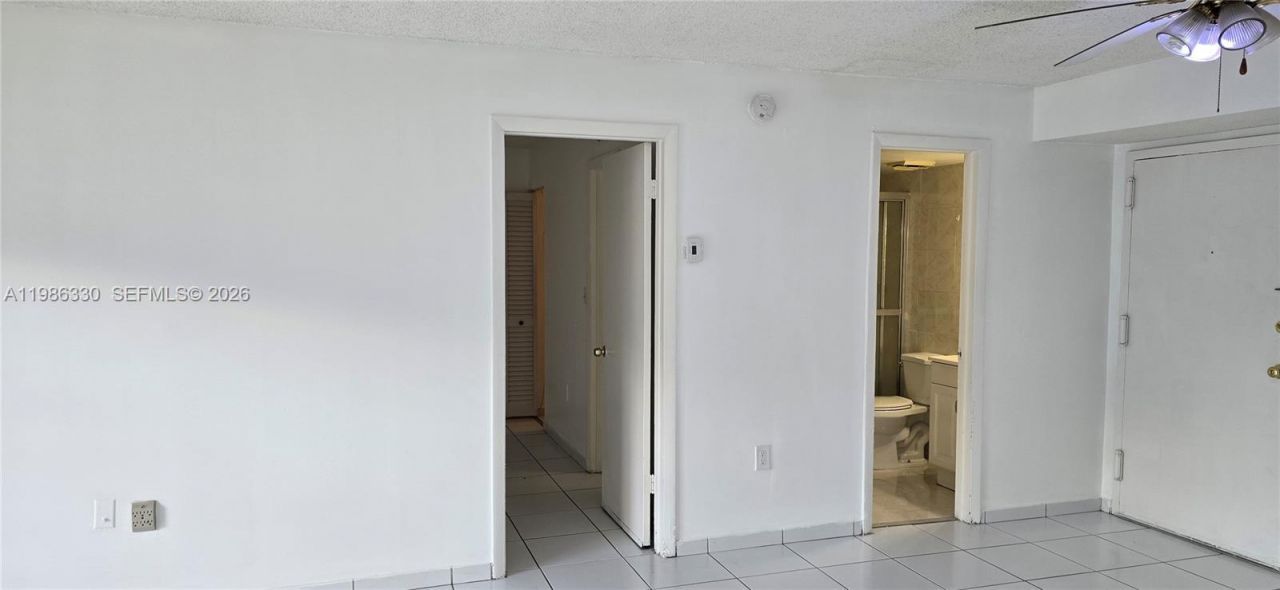 4805 NW 7th St, Unit 204-15, Miami, FL 33126 Photo