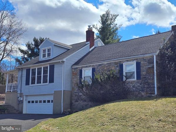 205 VALLEY VIEW ROAD, HELLERTOWN, PA 18055