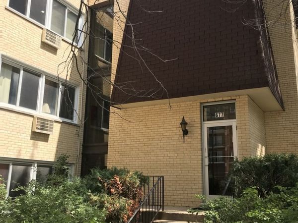 677 S River Road, Unit 2C, Des Plaines, IL 60016