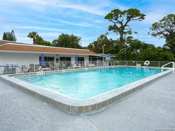 2950 SE Ocean Boulevard, Unit 3-11, Stuart, FL 34996