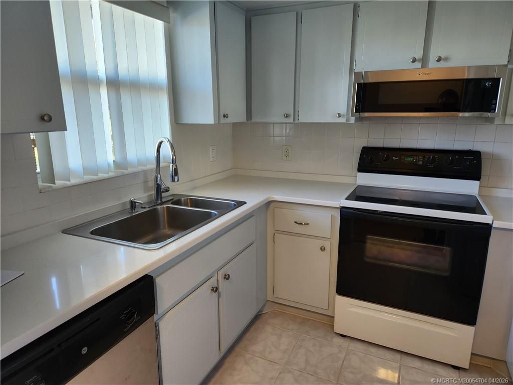 2950 SE Ocean Boulevard, Unit 3-11, Stuart, FL 34996 Photo