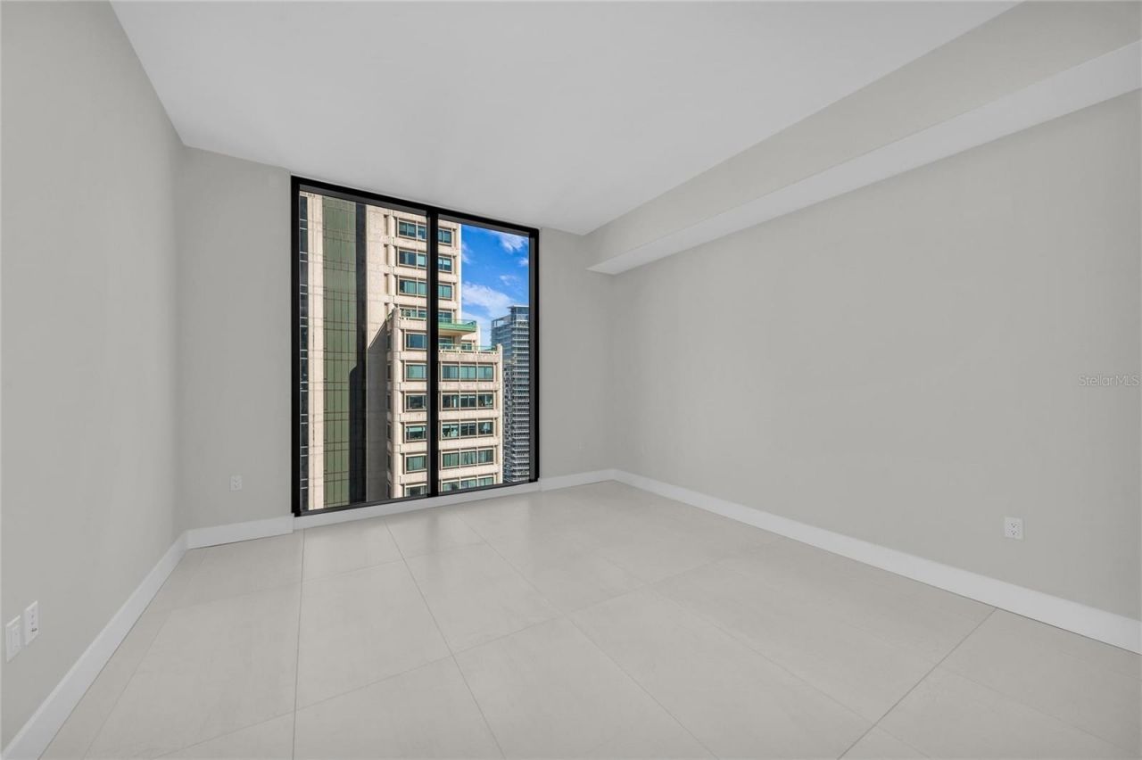 275 1st Avenue S, Unit 2204, Saint Petersburg, FL 33701 Photo