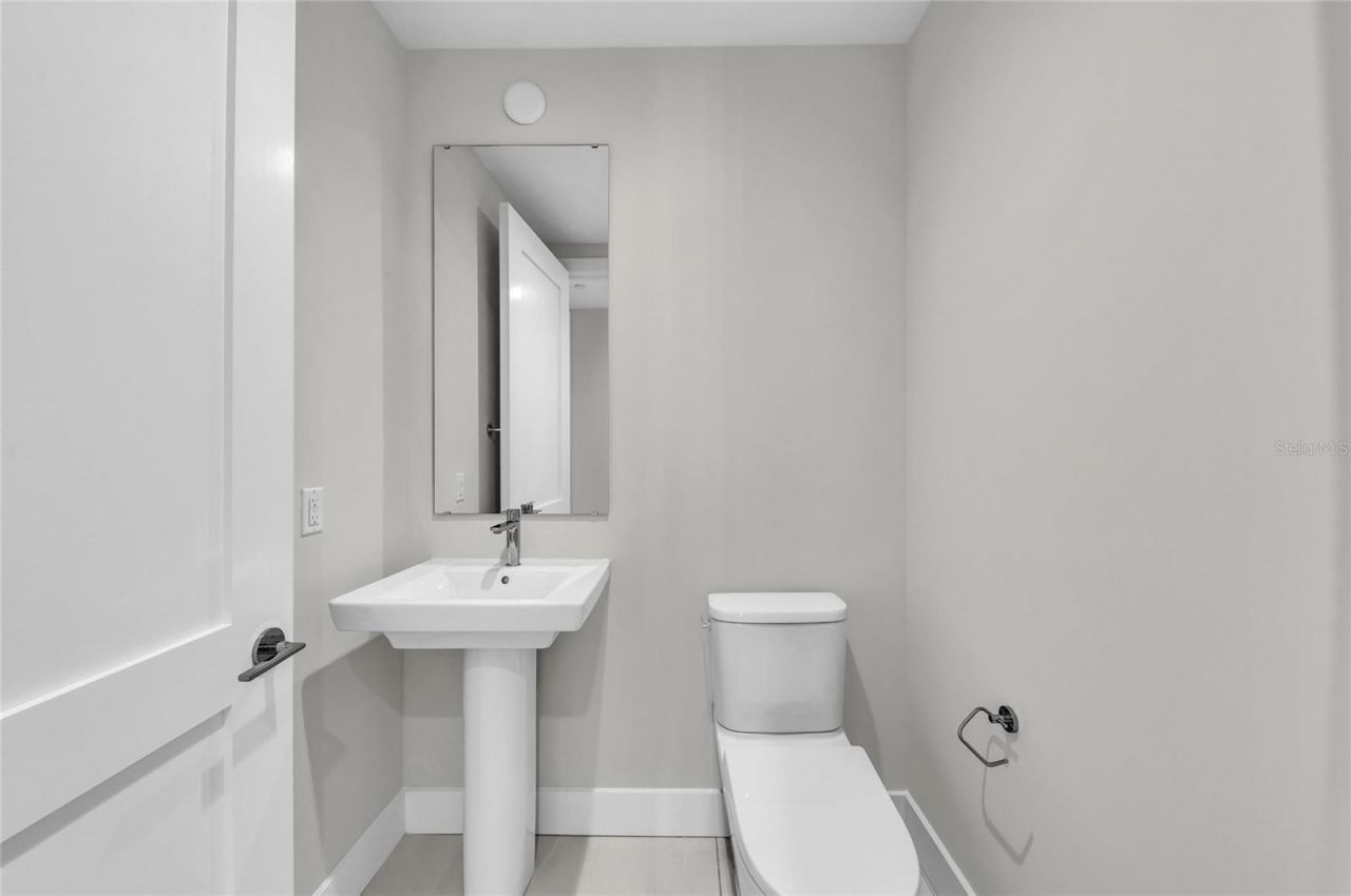 275 1st Avenue S, Unit 2204, Saint Petersburg, FL 33701 Photo