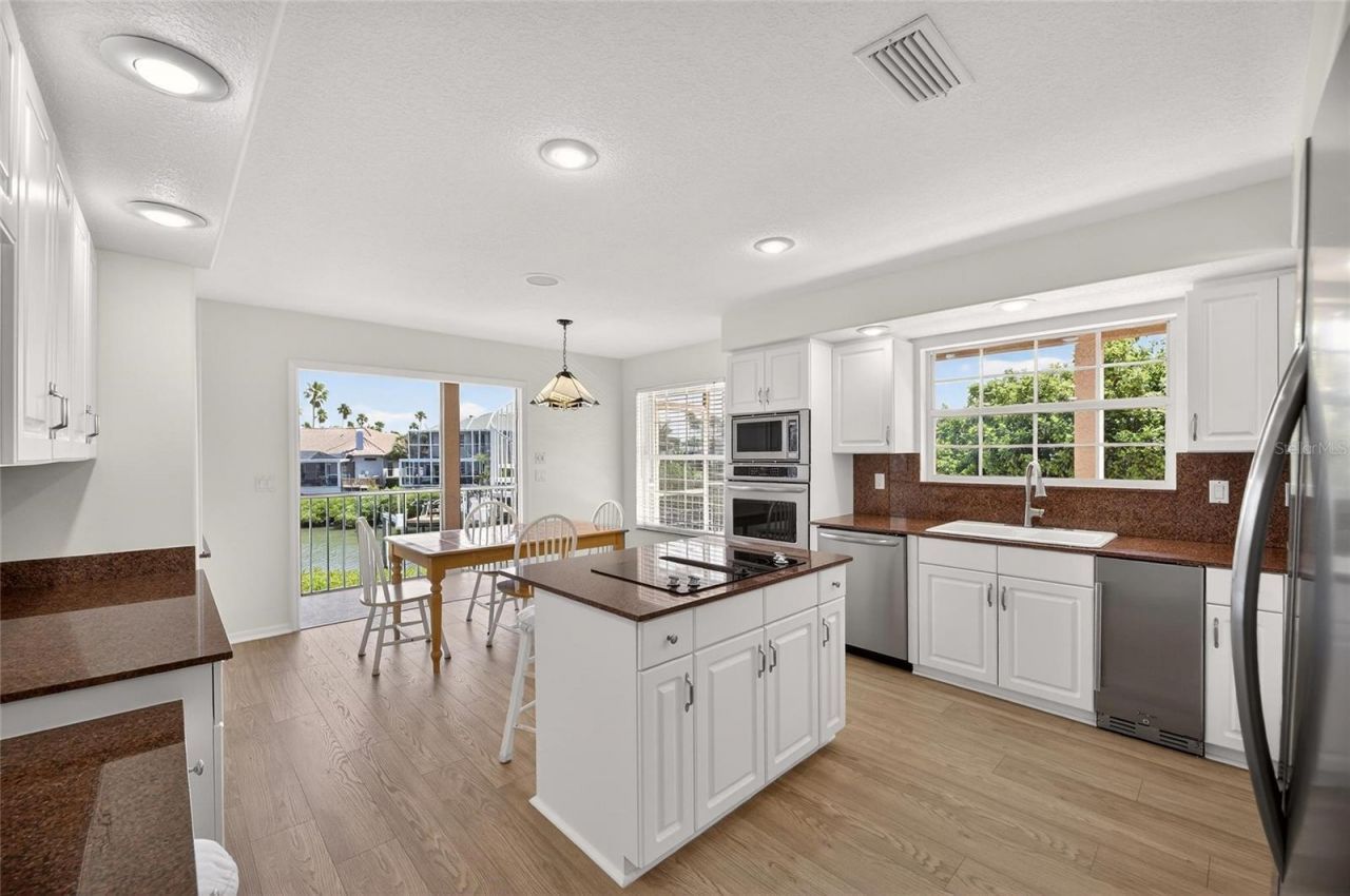 6107 Marbella Boulevard, Apollo Beach, FL 33572 Photo