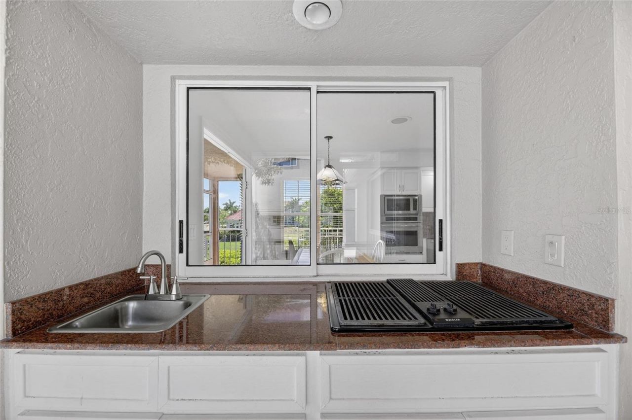 6107 Marbella Boulevard, Apollo Beach, FL 33572 Photo