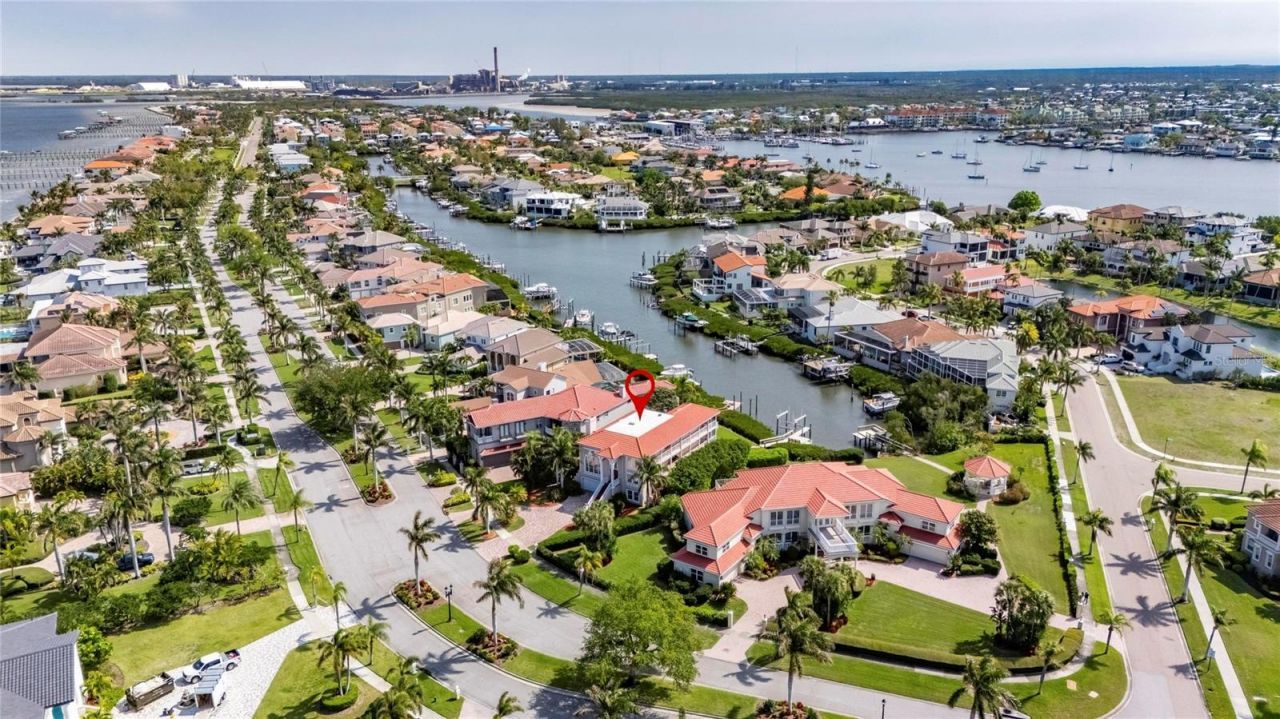 6107 Marbella Boulevard, Apollo Beach, FL 33572 Photo