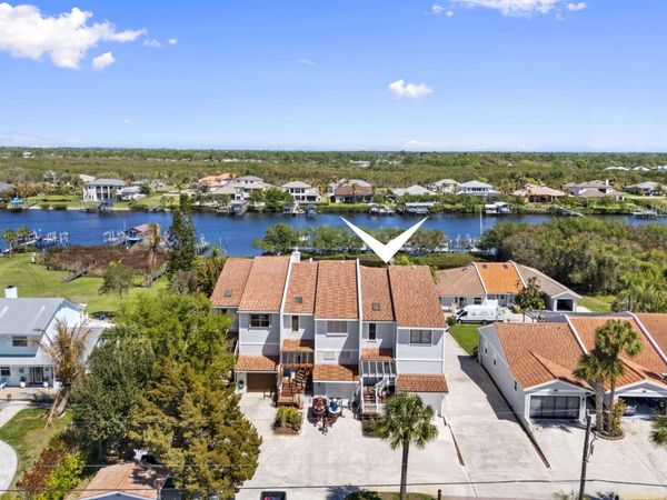 2985 SE South Lookout Boulevard, Unit 3, Port St. Lucie, FL 34984