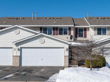 905 Serenity Circle, Norwood Young America, MN 55397