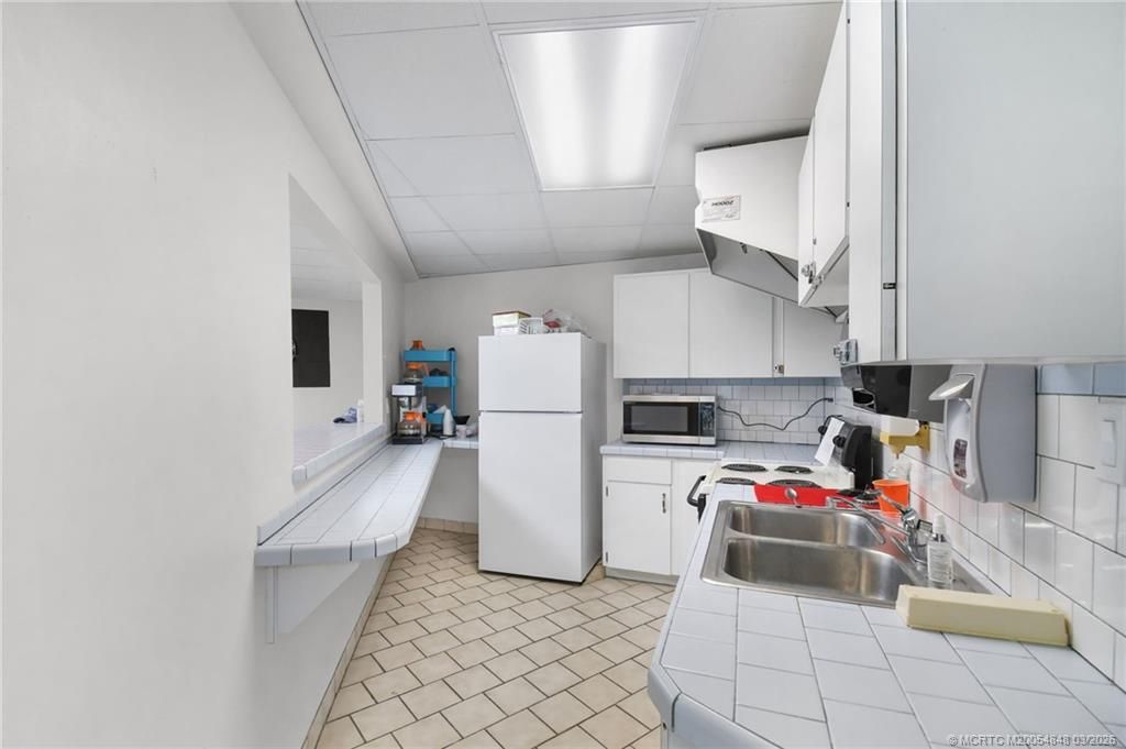 10725 S Ocean Drive, Unit 259, Jensen Beach, FL 34957 Photo