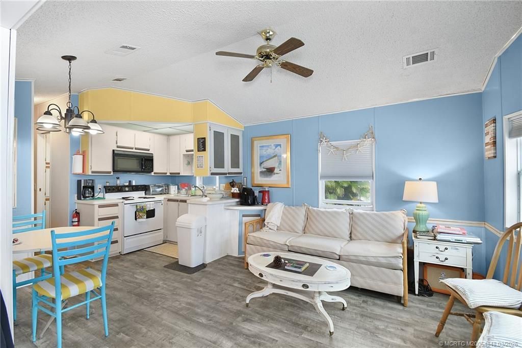 10725 S Ocean Drive, Unit 259, Jensen Beach, FL 34957 Photo