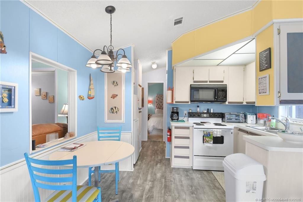 10725 S Ocean Drive, Unit 259, Jensen Beach, FL 34957 Photo