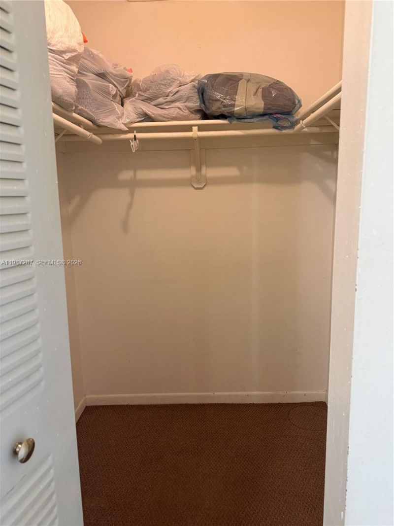 9612 Grand Canal Dr , Miami, FL 33174 Photo