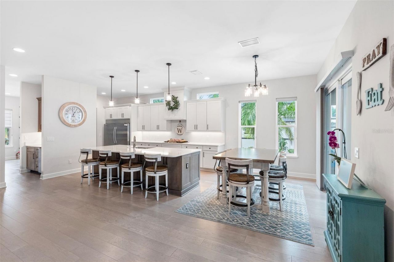 124 Forest Hills Drive, Redington Shores, FL 33708 Photo